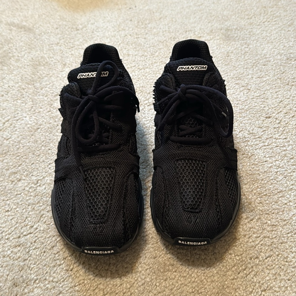 Balenciaga Phantom Sneakers - Picture 3 of 6